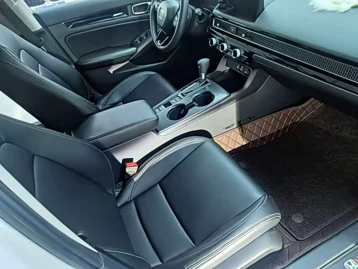 Фото 6 - Honda Civic