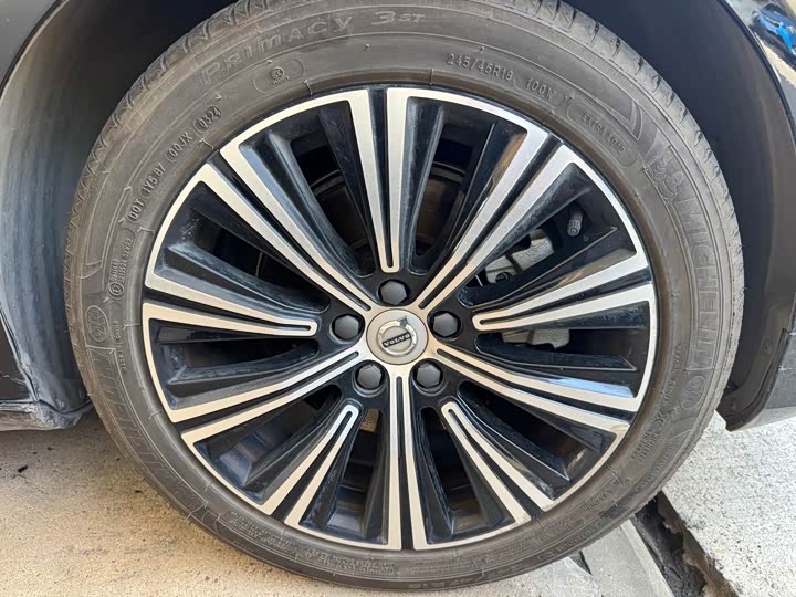 Фото 5 - Volvo S90