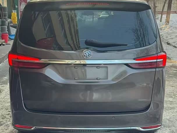 Фото 8 - Buick GL8 ES