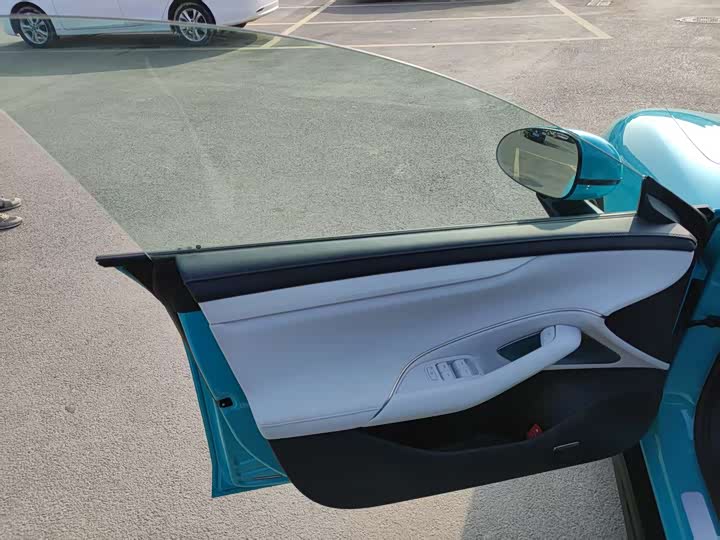 Фото 5 - Xiaomi SU7