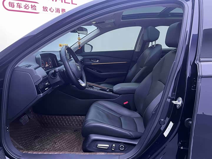 Фото 4 - Honda Accord Hybrid