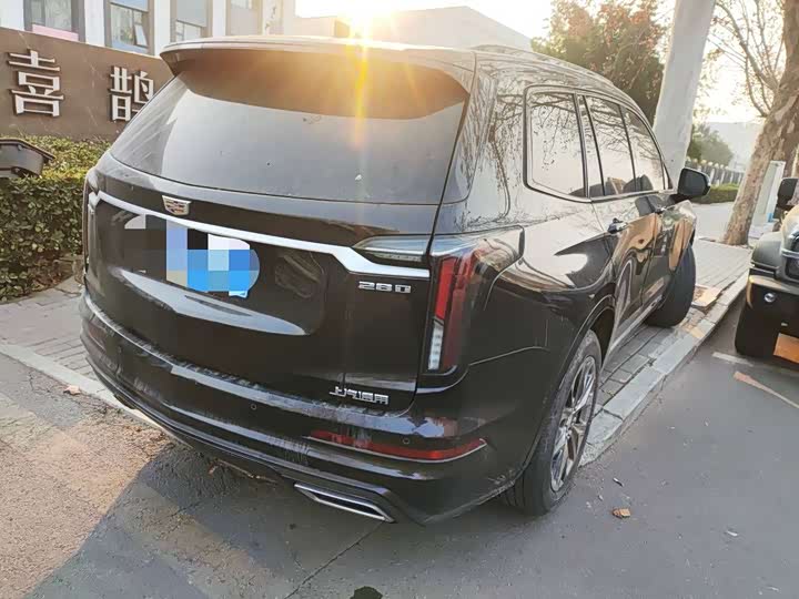 Фото 7 - Cadillac XT6