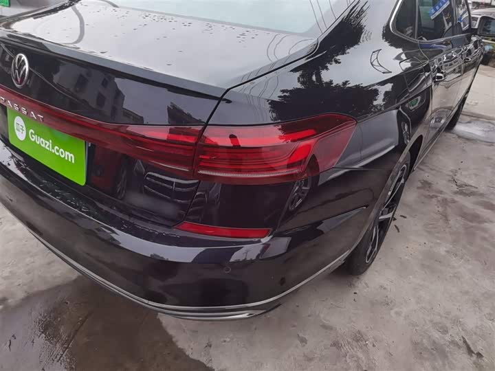 Фото 8 - Volkswagen Passat