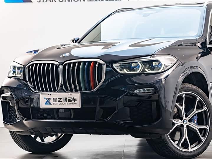 Фото 2 - BMW X5