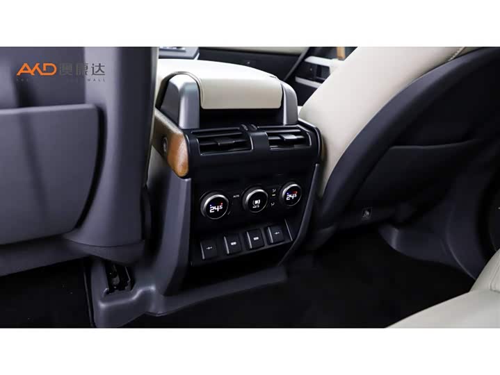 Фото 9 - Land Rover Defender