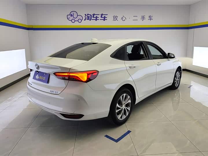 Фото 3 - Buick Verano