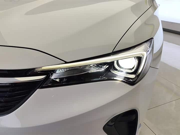 Фото 5 - Buick Verano