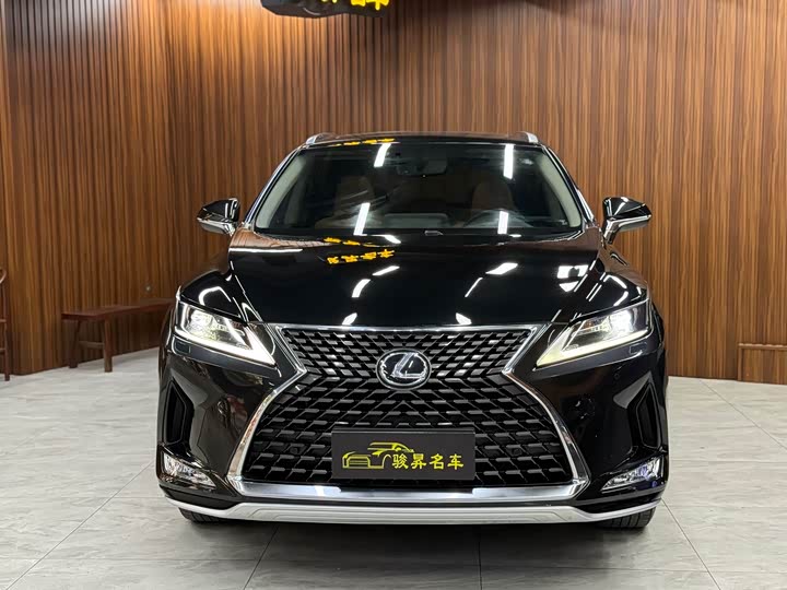Фото 2 - Lexus RX