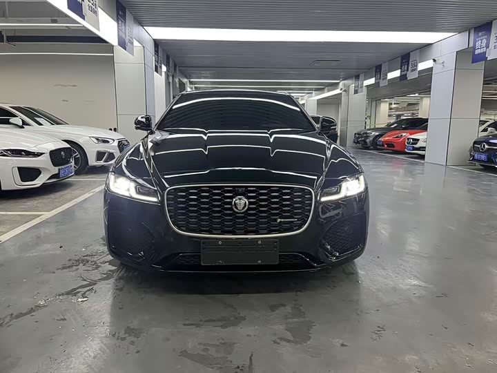 Фото 2 - Jaguar XF L