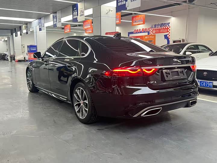 Фото 9 - Jaguar XF L