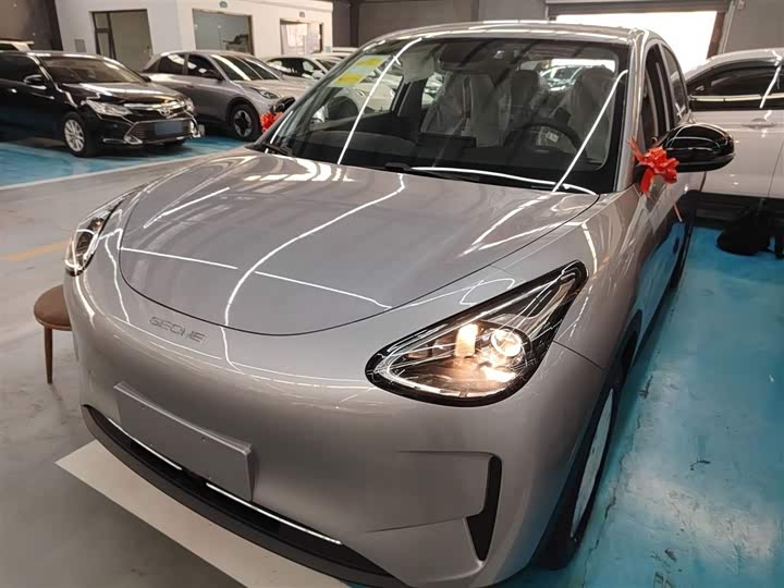 Фото 2 - Geely Galaxy Geome