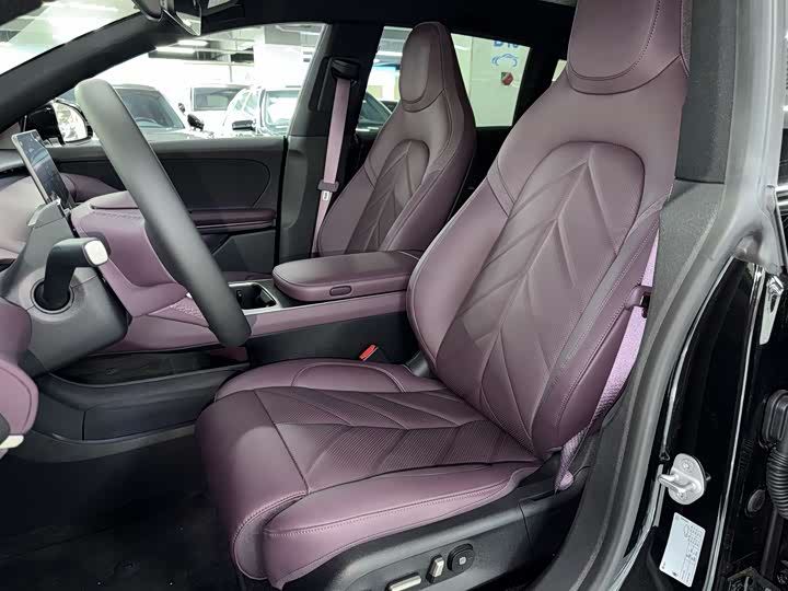 Фото 8 - Nio ET5T