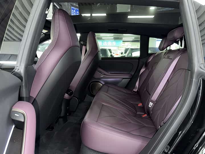 Фото 9 - Nio ET5T