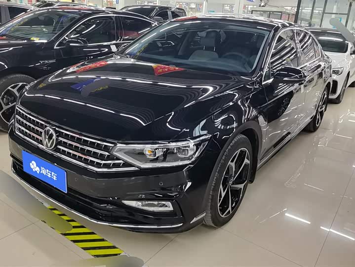 Фото 1 - Volkswagen Magotan