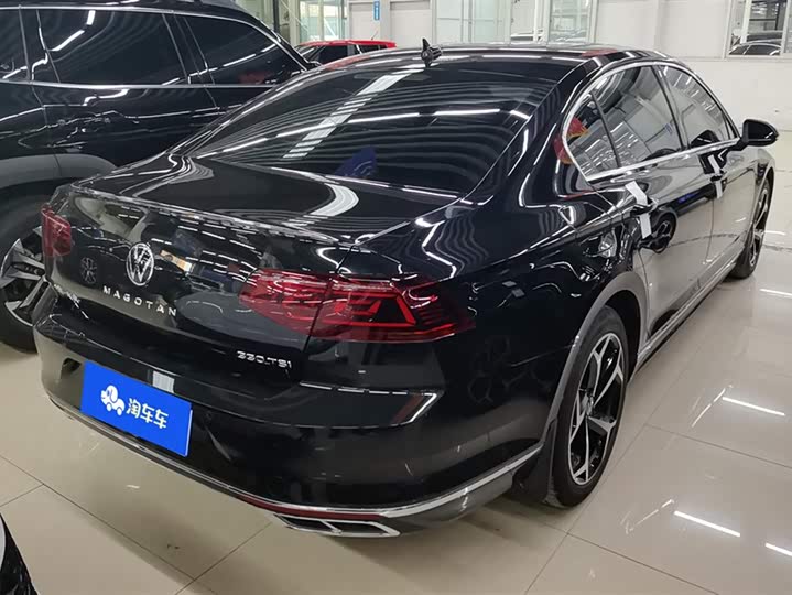 Фото 3 - Volkswagen Magotan