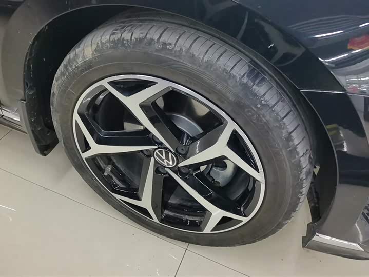 Фото 6 - Volkswagen Magotan