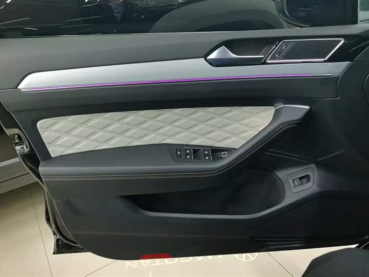 Фото 7 - Volkswagen Magotan