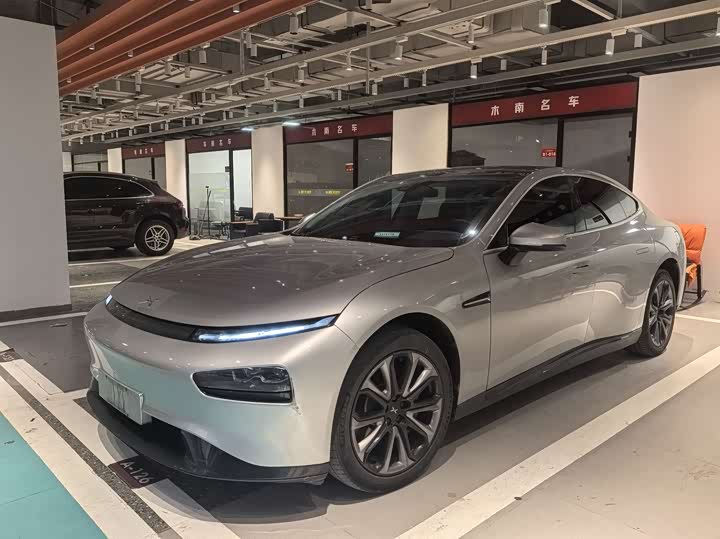 Фото 1 - XPeng P7