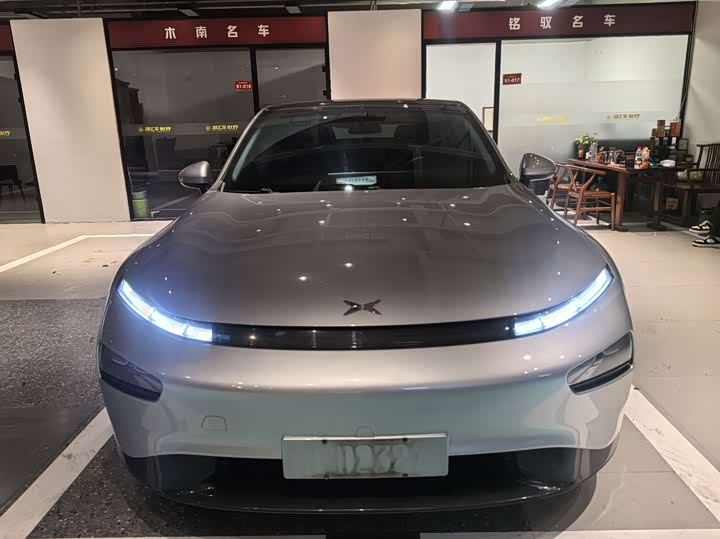 Фото 2 - XPeng P7