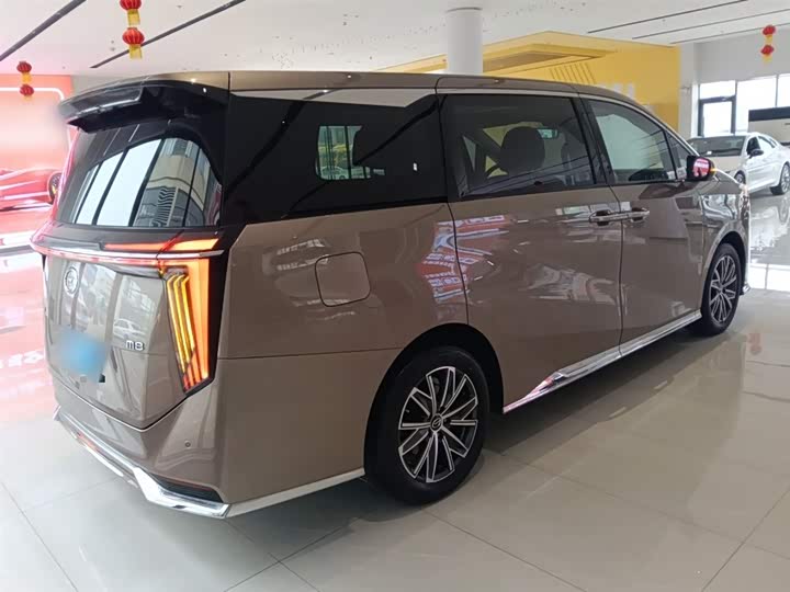 Фото 7 - GAC Trumpchi M8