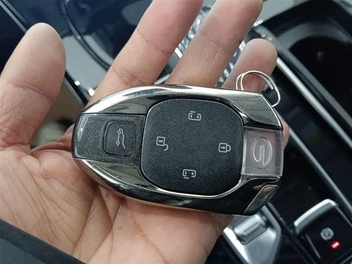 Фото 9 - GAC Trumpchi M8