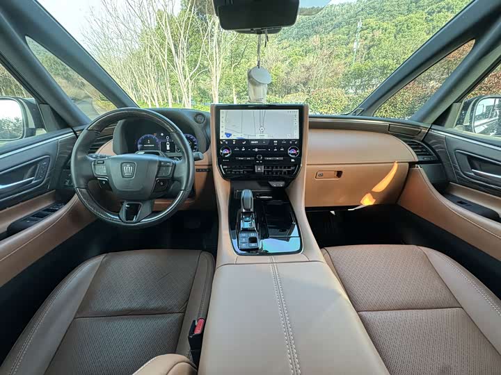 Фото 6 - Toyota Vellfire