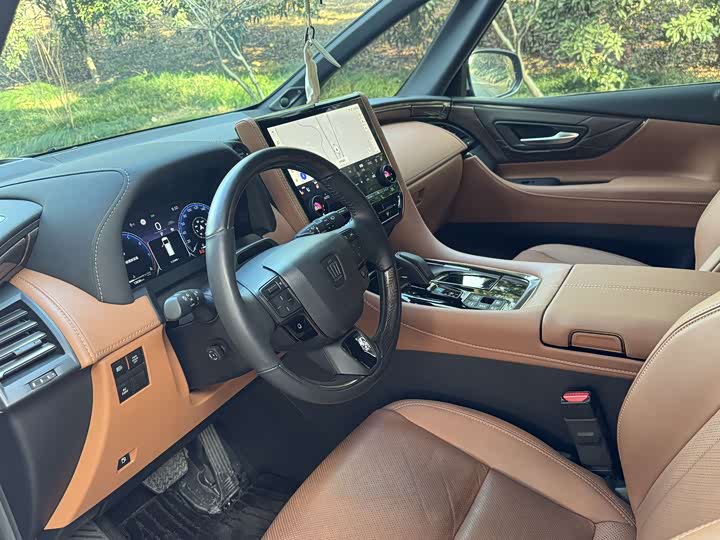 Фото 8 - Toyota Vellfire