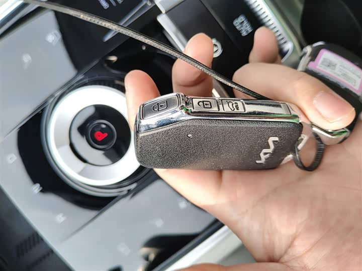 Фото 9 - Kia Sportage