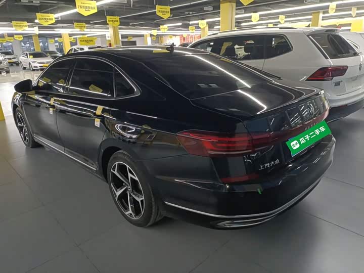 Фото 5 - Volkswagen Passat