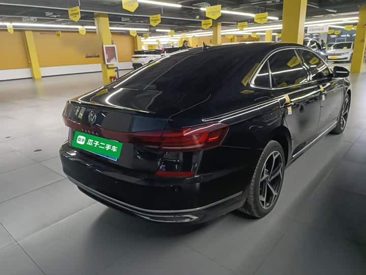 Фото 7 - Volkswagen Passat