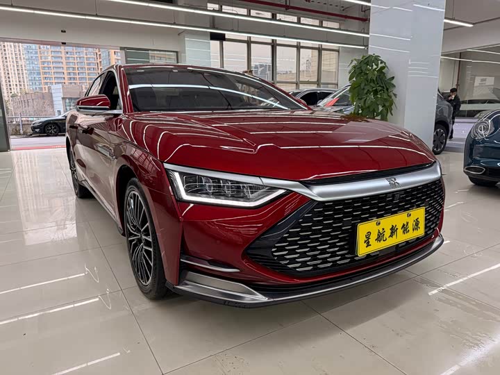 Фото 2 - BYD Han