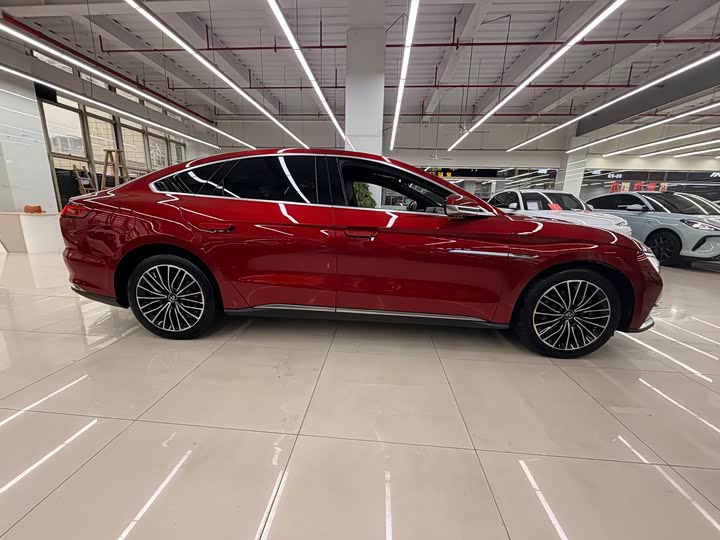 Фото 8 - BYD Han