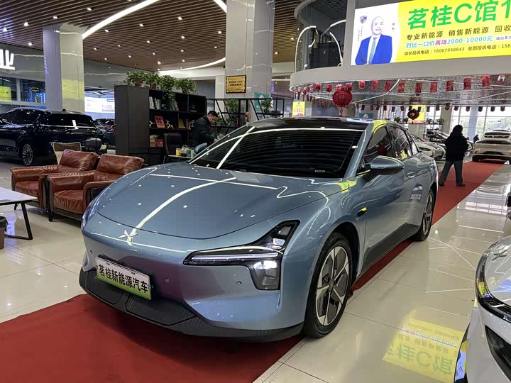 Фото 1 - XPeng Mona M03