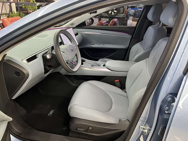 Фото 8 - XPeng Mona M03