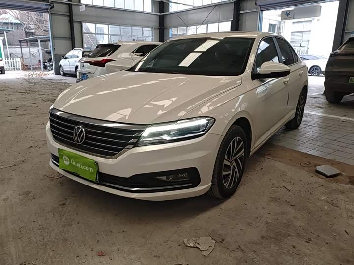 Фото 1 - Volkswagen Lavida