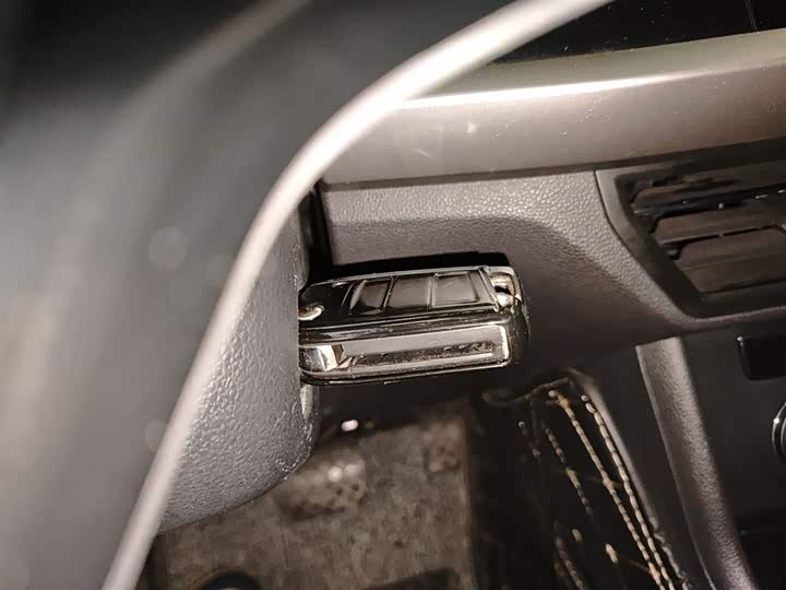 Фото 9 - Volkswagen Lavida