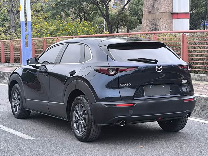 Фото 5 - Mazda CX-30