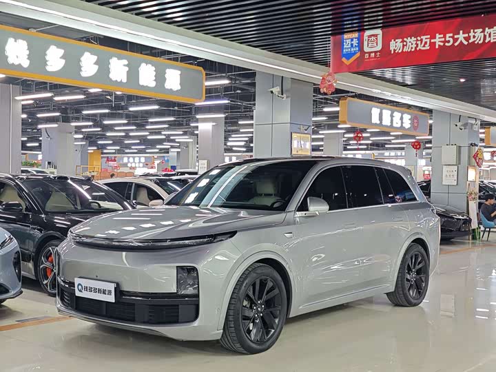 Фото 1 - LiXiang L8