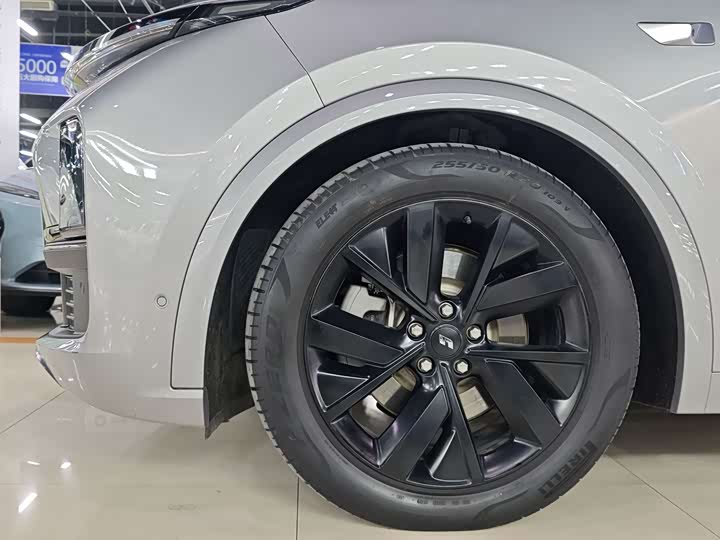 Фото 7 - LiXiang L8