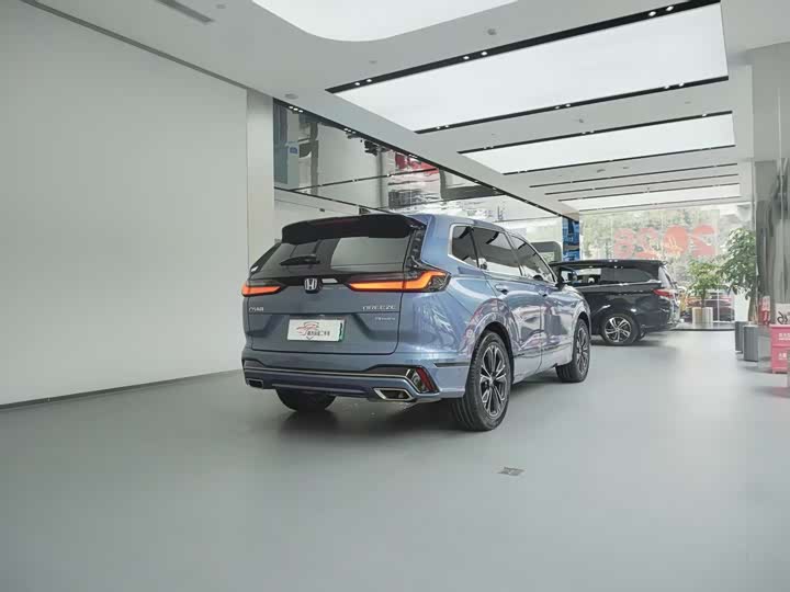 Фото 7 - Honda Breeze Hybrid