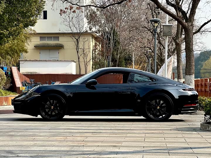 Фото 8 - Porsche 911