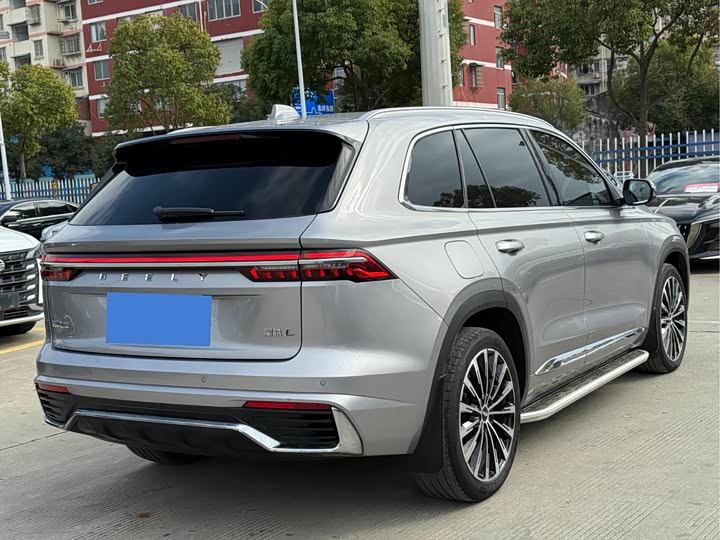 Фото 7 - Geely Monjaro