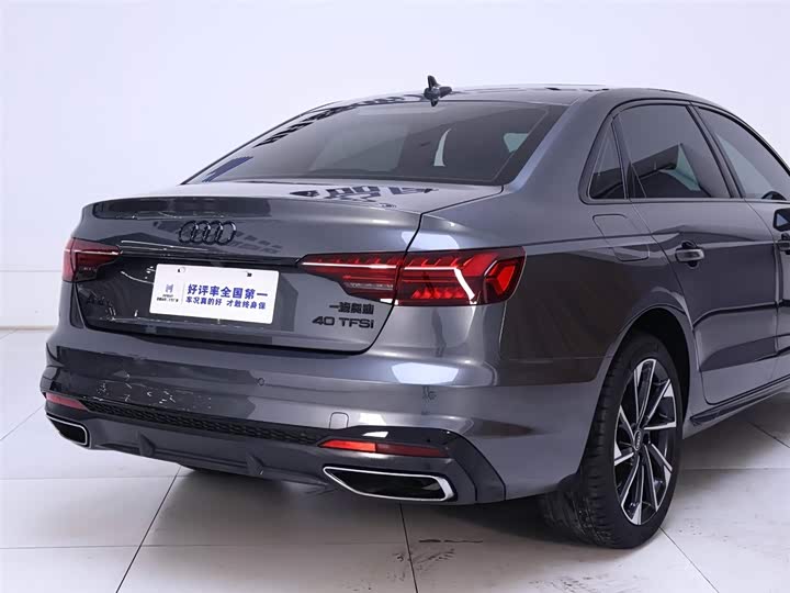 Фото 8 - Audi A4L