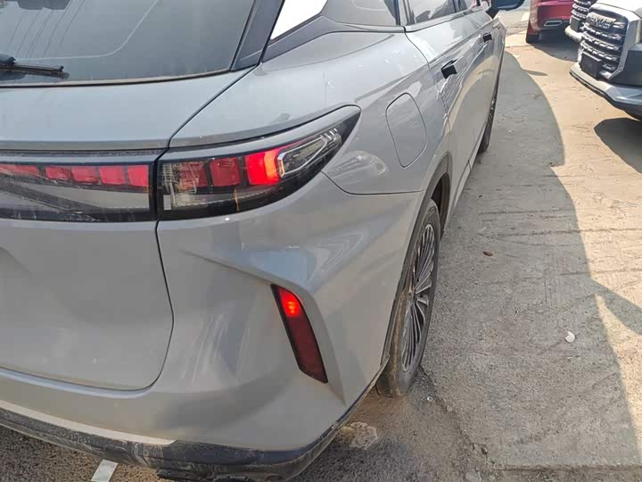 Фото 8 - Exeed RX