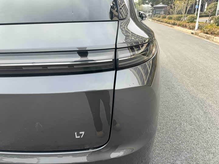 Фото 7 - LiXiang L7