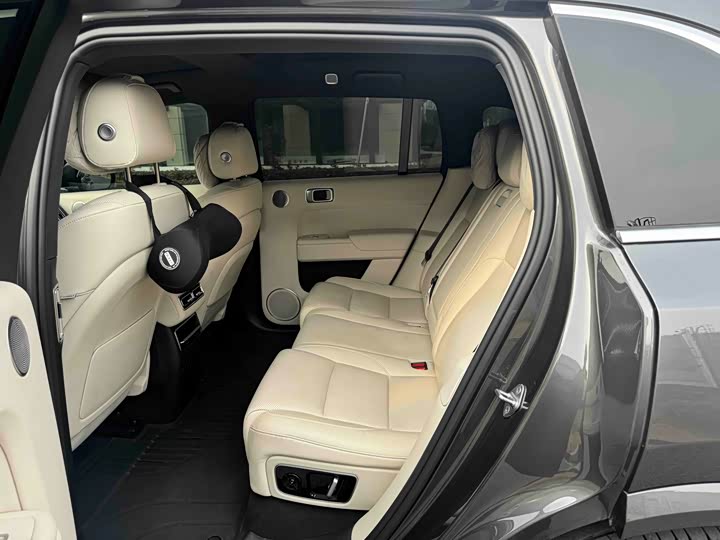 Фото 9 - LiXiang L7