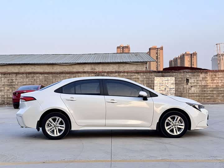 Фото 5 - Toyota Levin