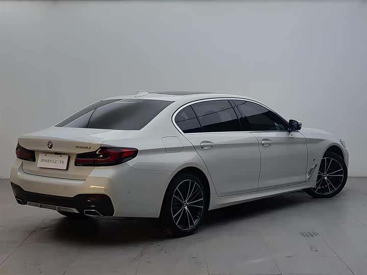 Фото 4 - BMW 5 Series