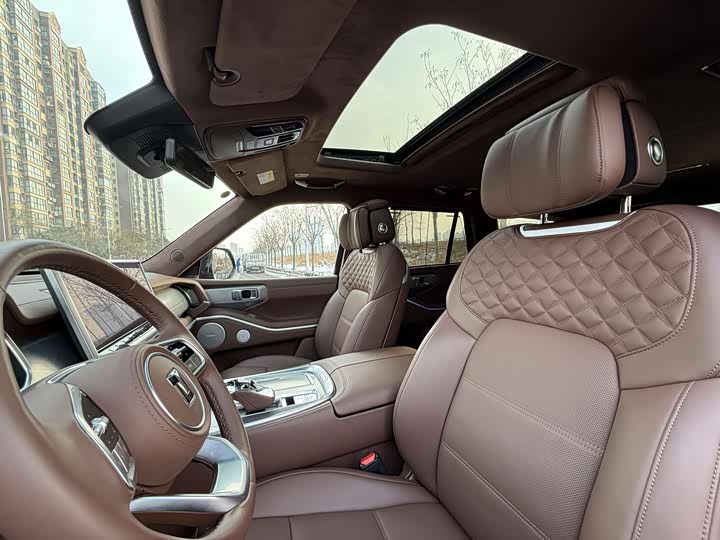 Фото 8 - Tank 700 Hybrid