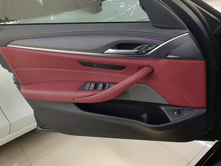 Фото 7 - BMW 5 Series